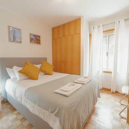 Downtown Trindade Apartment With Terrace By Vacationy Porto Luaran gambar