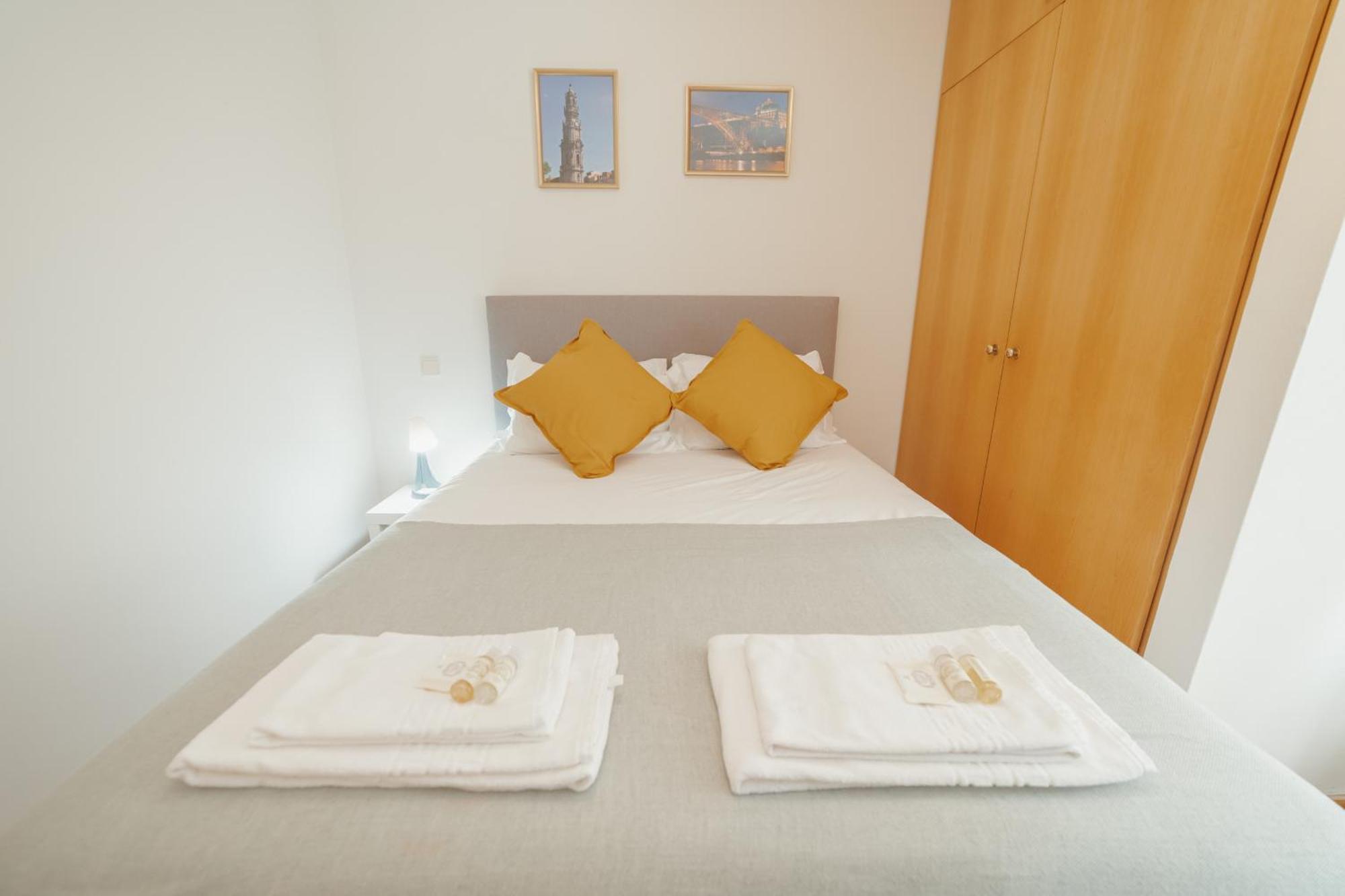 Downtown Trindade Apartment With Terrace By Vacationy Porto Luaran gambar