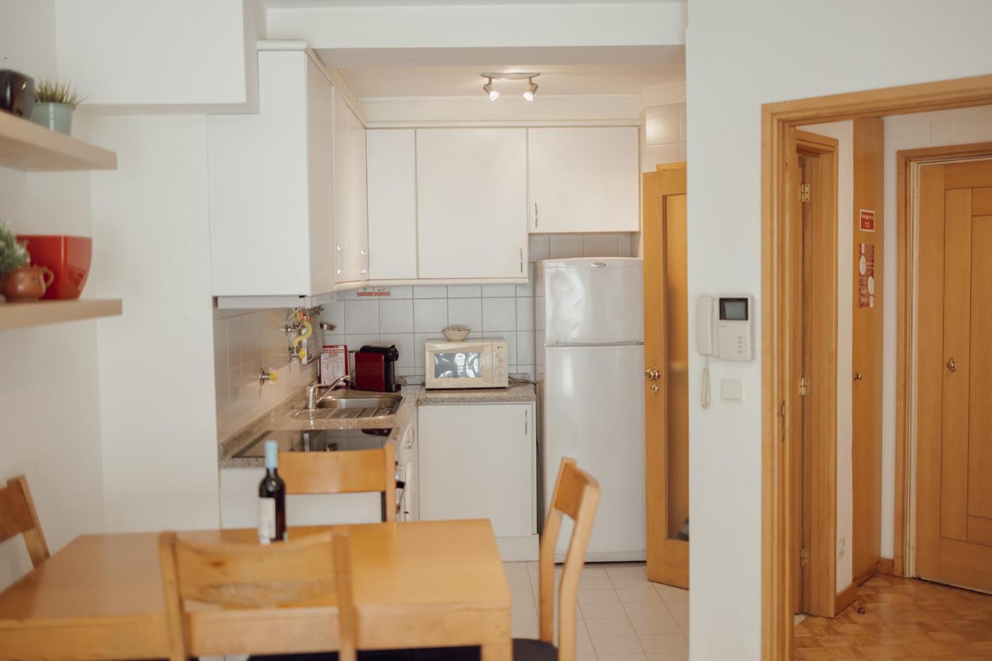 Downtown Trindade Apartment With Terrace By Vacationy Porto Luaran gambar